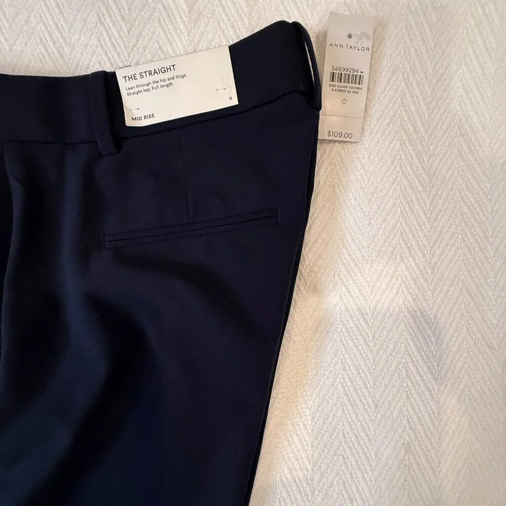 Ann Taylor Women's Straight Leg Pants in Navy - Picture 2 of 5